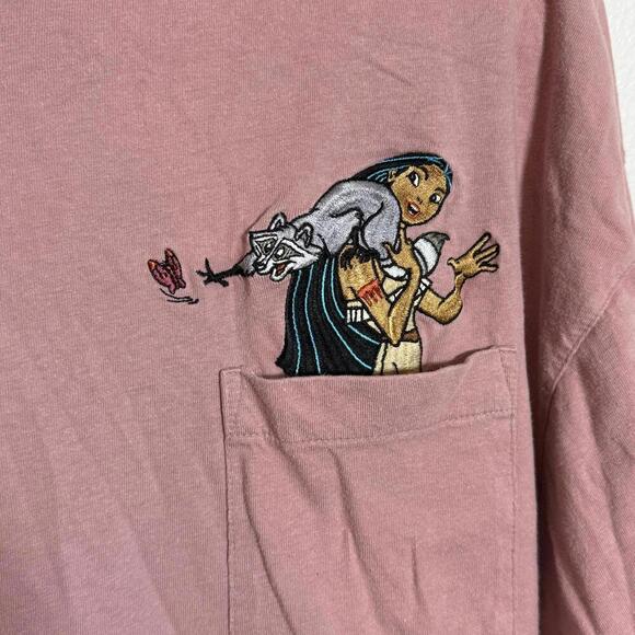 Vintage Disney Store Pocahontas Embroidered Graphic Tee XX-Large - Picture 2 of 6